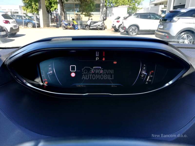 Peugeot 5008 1.5BlueHDI