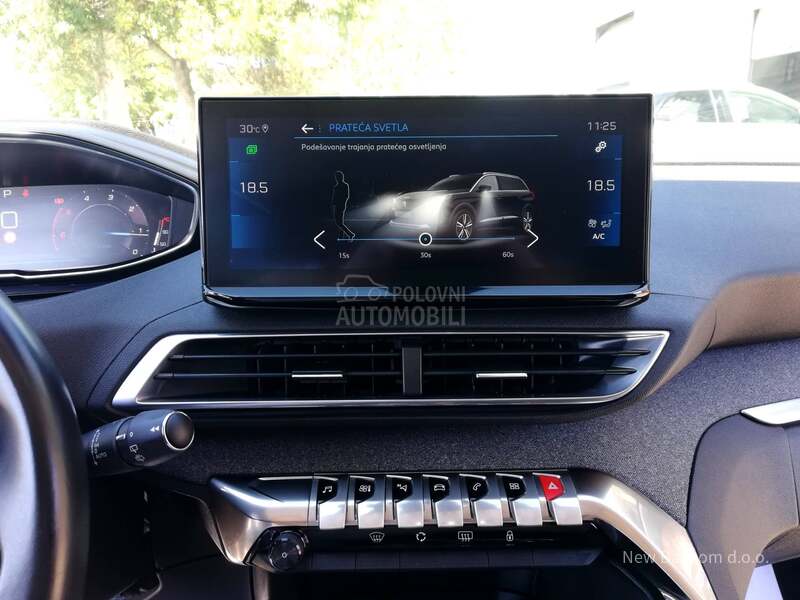 Peugeot 5008 1.5BlueHDI