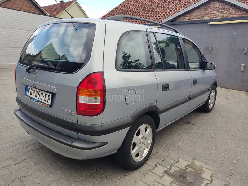 Opel Zafira 