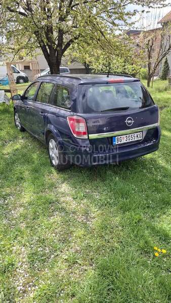 Opel Astra H 