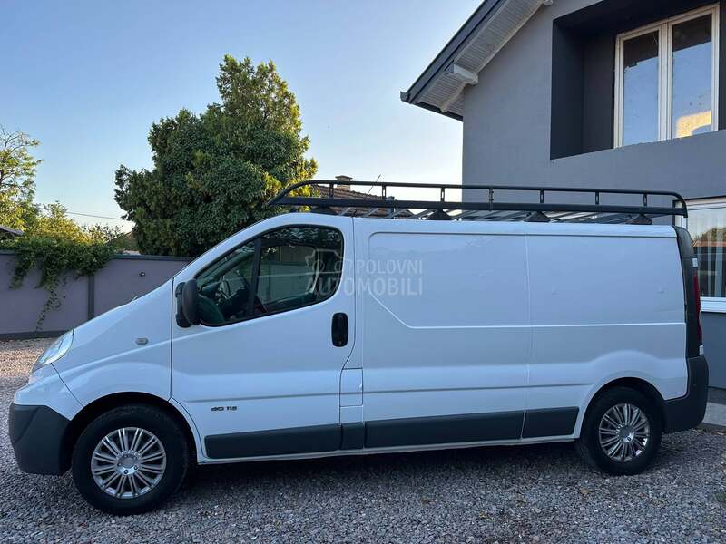 Renault Trafic 2.0 DCI long