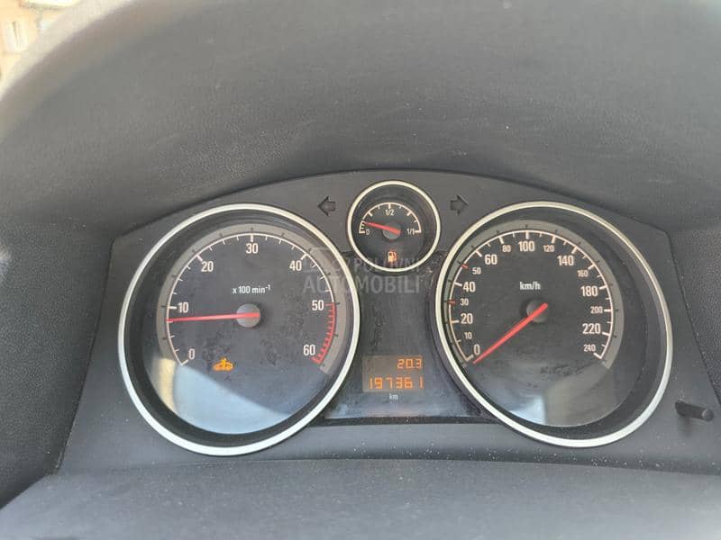 Opel Astra H 
