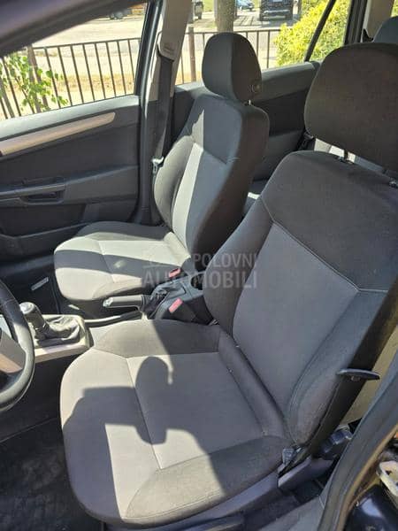 Opel Astra H 