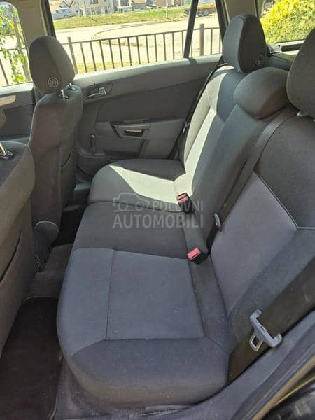 Opel Astra H 