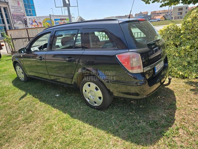 Opel Astra H 