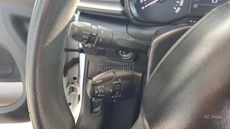 Citroen C3 1.5 BLU NAV LED  8MM