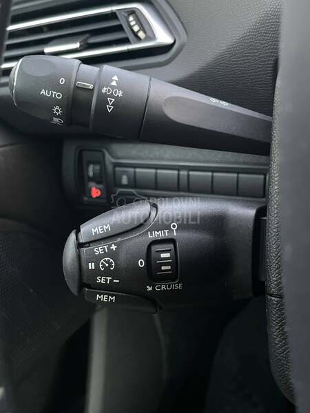 Peugeot 308 1.6 PAN/SVI SERVISI