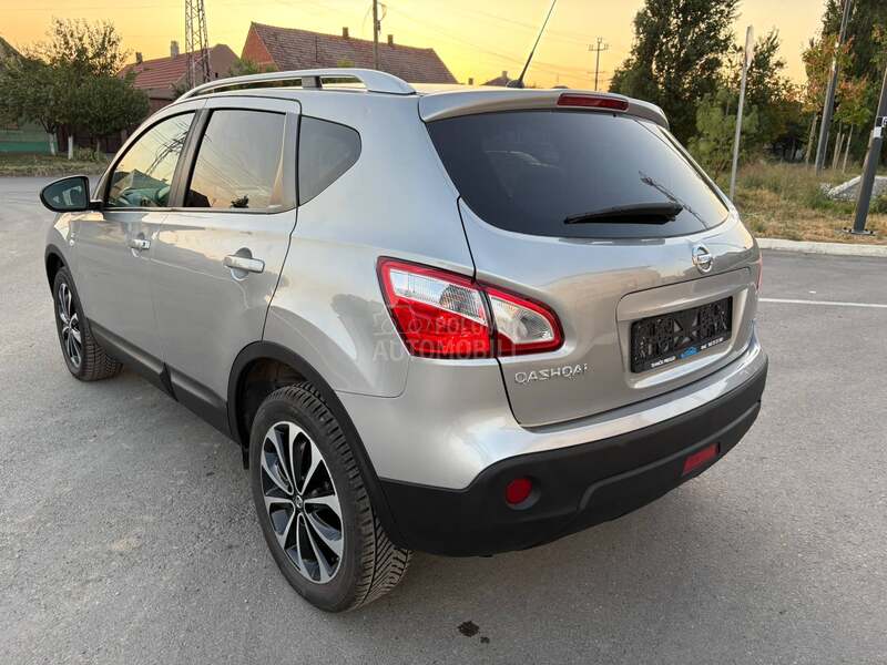 Nissan Qashqai n-tec cam 360 ful