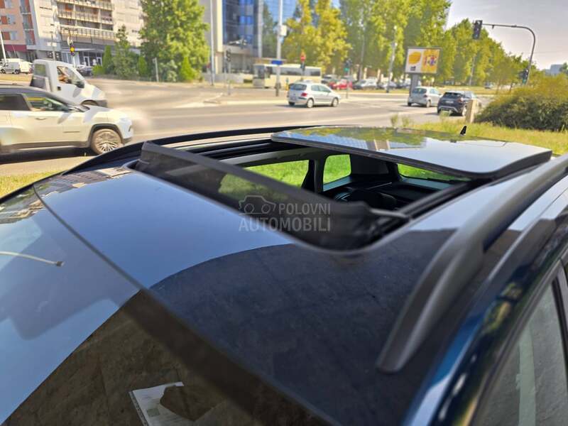 Škoda Karoq 1.5 TSI DSG  PANO