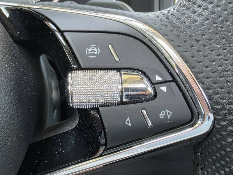 Škoda Karoq 1.5 TSI DSG  PANO