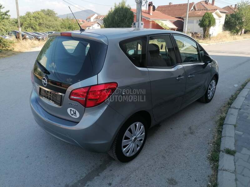 Opel Meriva 1.4i ESSENTIA CH