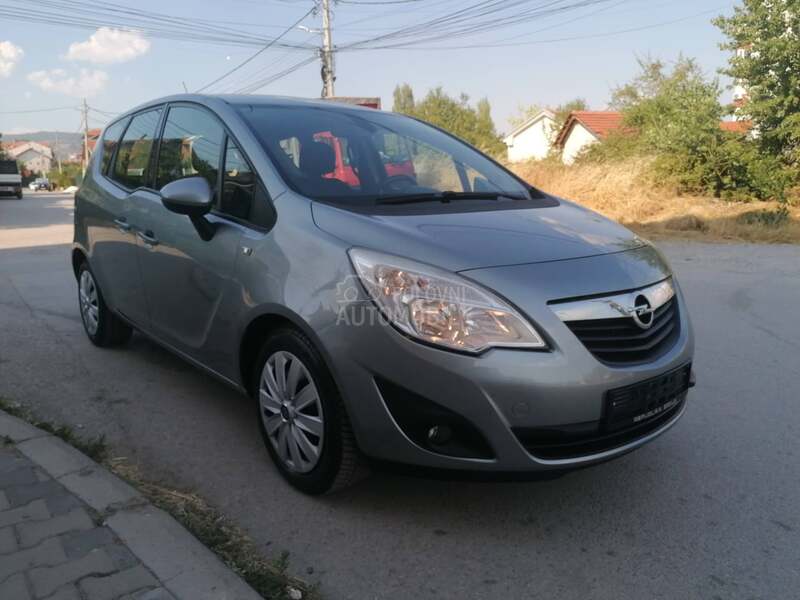 Opel Meriva 1.4i ESSENTIA CH