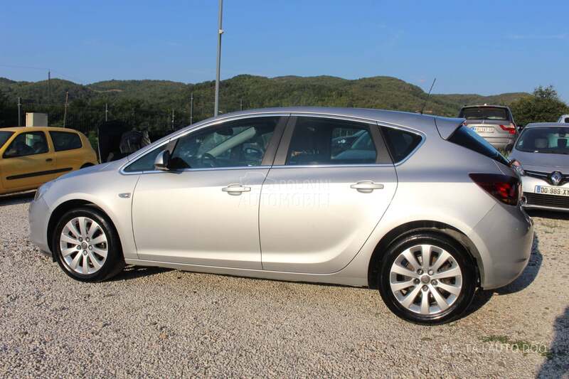 Opel Astra J 1.7CDTI COSMO