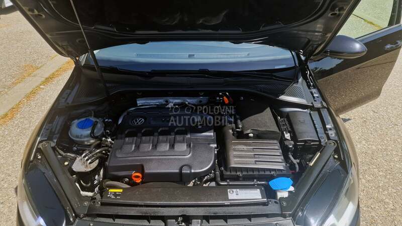 Volkswagen Golf 7 1.6tdi 105k/POČETNIK