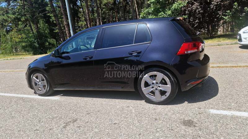 Volkswagen Golf 7 1.6tdi 105k/POČETNIK