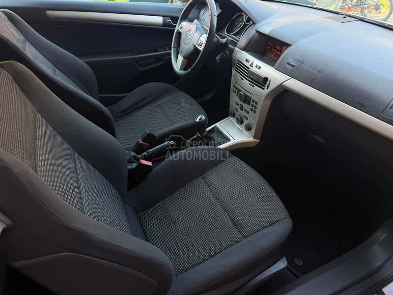 Opel Astra H 1.9 cdti cabrio
