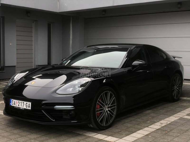 Porsche Panamera 4.0 TURBO