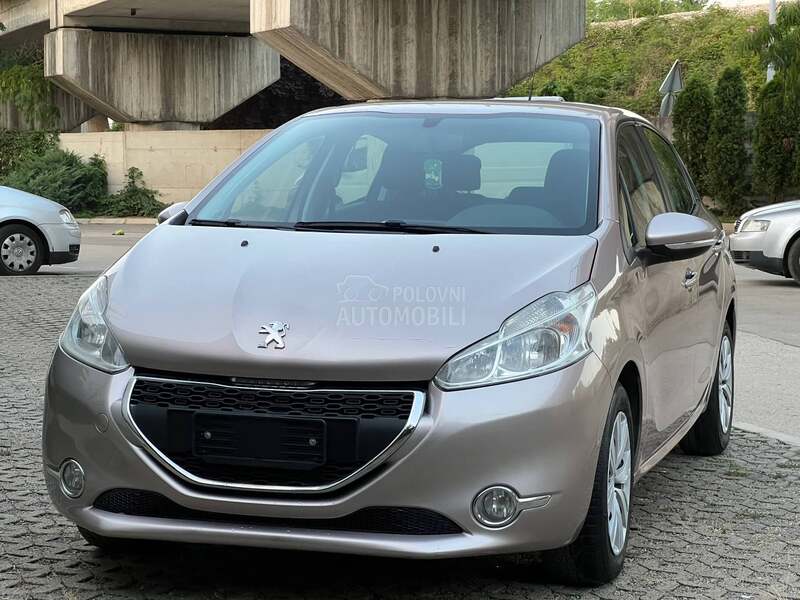 Peugeot 208 1.4 Hdi
