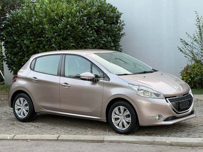 Peugeot 208 1.4 Hdi