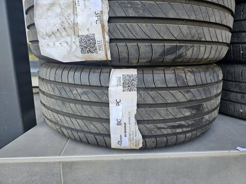 Michelin 215/55 R17 Letnja