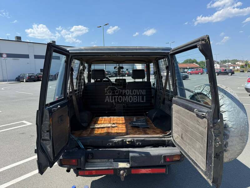 Toyota Land Cruiser j70