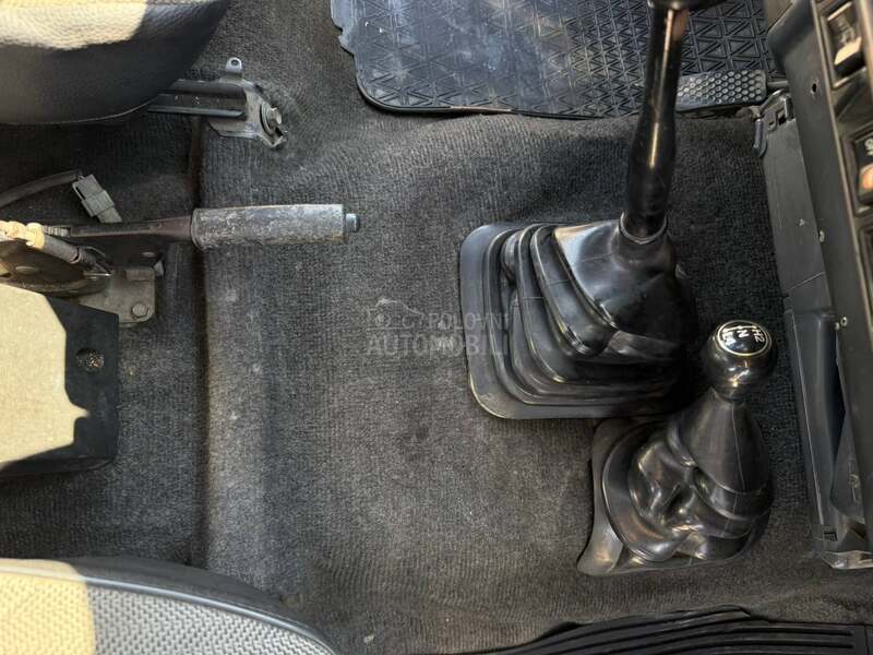 Toyota Land Cruiser j70
