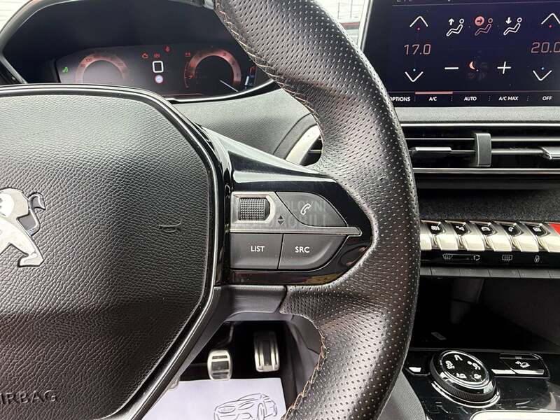 Peugeot 3008 1.2 CROSSWAY