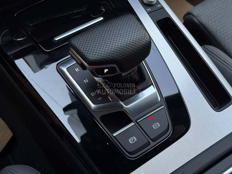 Audi Q5 2.0D/S-Line/20/Kam