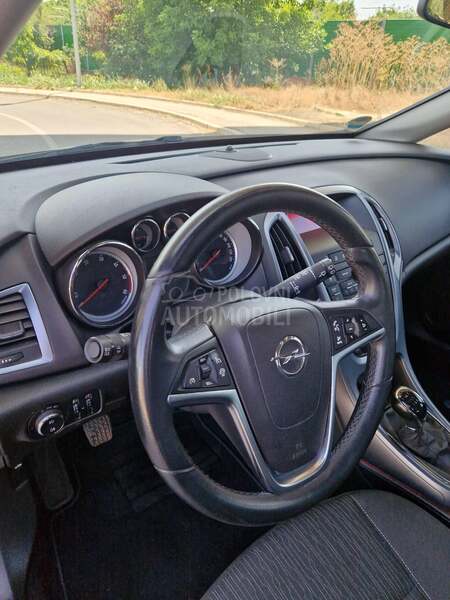 Opel Astra J 1.7 CDTI Edition