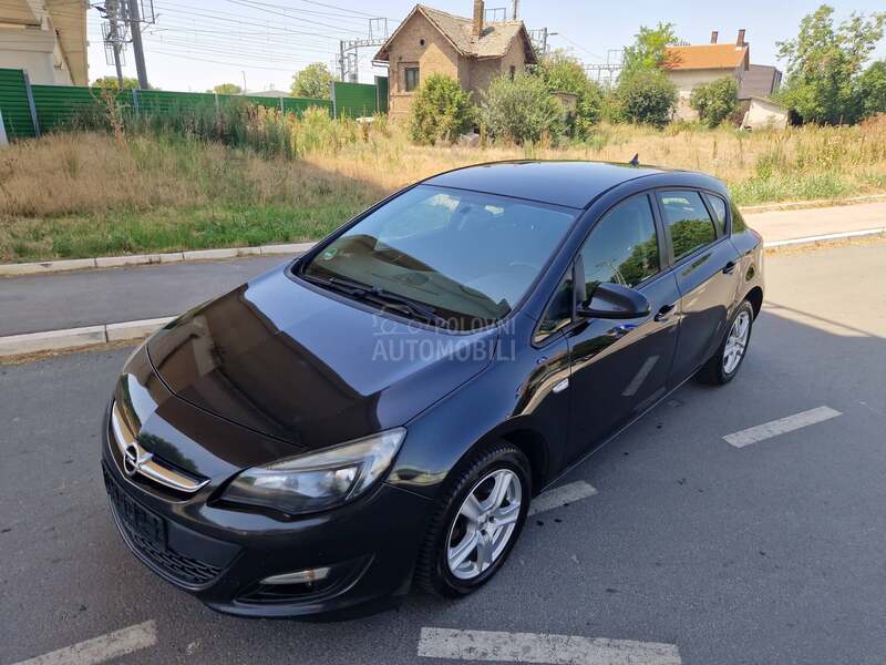 Opel Astra J 1.7 CDTI Edition