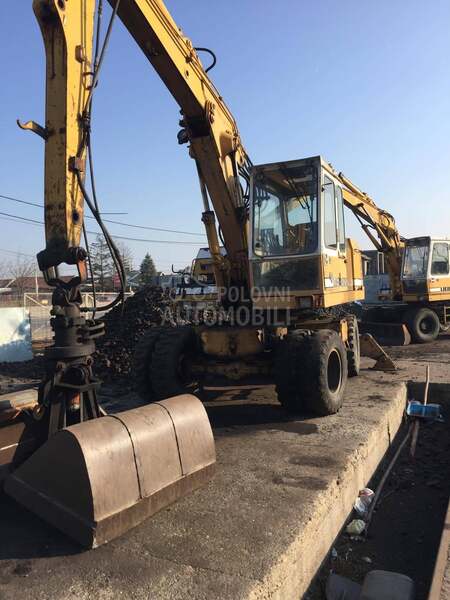Liebherr 902
