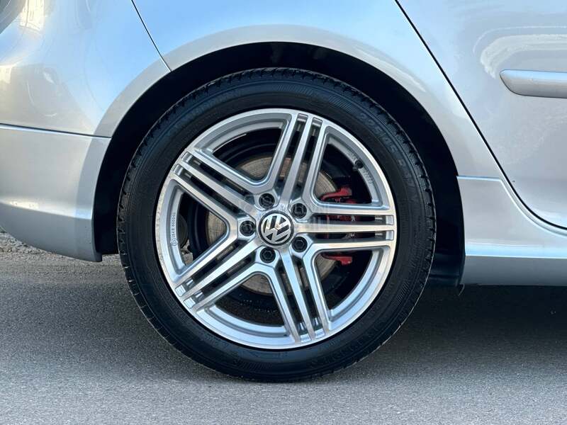 Volkswagen Golf 5 edition 30/DSG/remus
