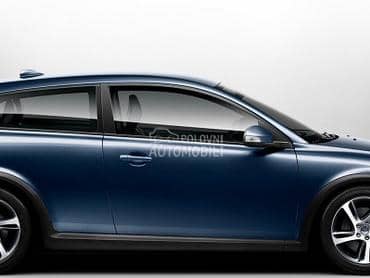 Volvo C30 10-25 god -  kompletan auto u delovima