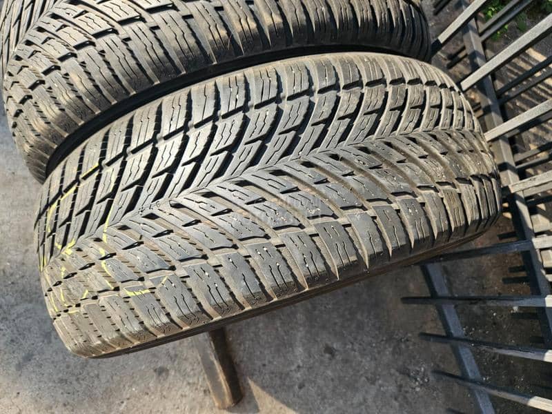 Nokian 235/55 R18 Sve sezone