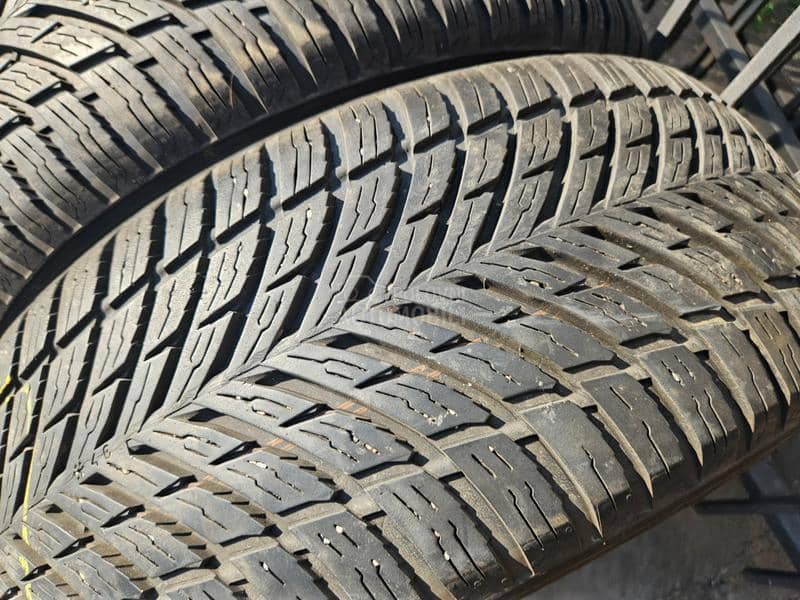 Nokian 235/55 R18 Sve sezone