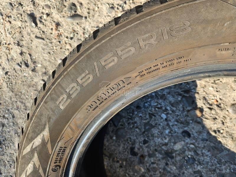 Nokian 235/55 R18 Sve sezone