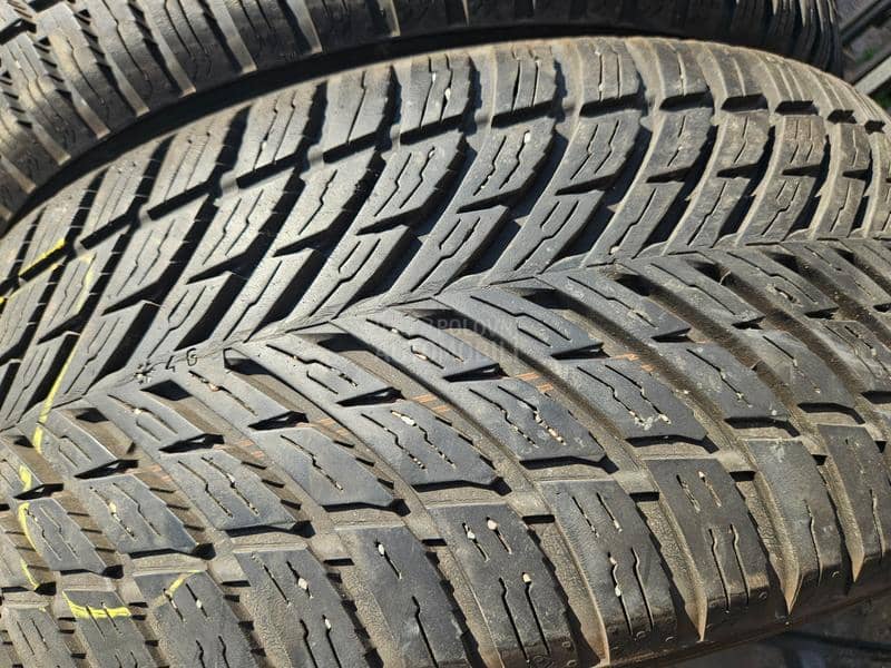 Nokian 235/55 R18 Sve sezone