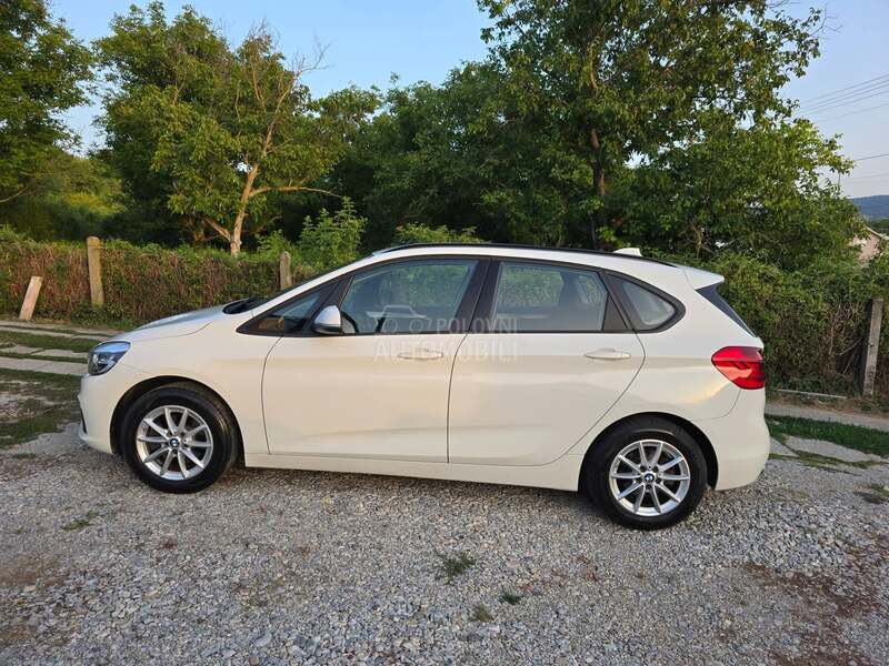 BMW 218 d  AUTO.