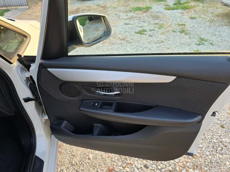 BMW 218 d  AUTO.