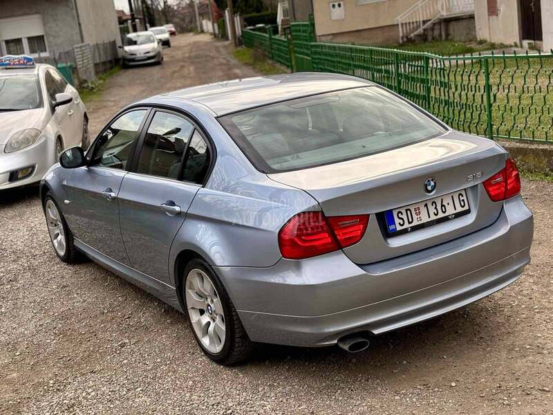 BMW 318 318i