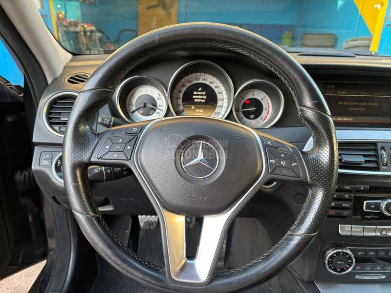 Mercedes Benz C 220 CDI AVANTGARDE