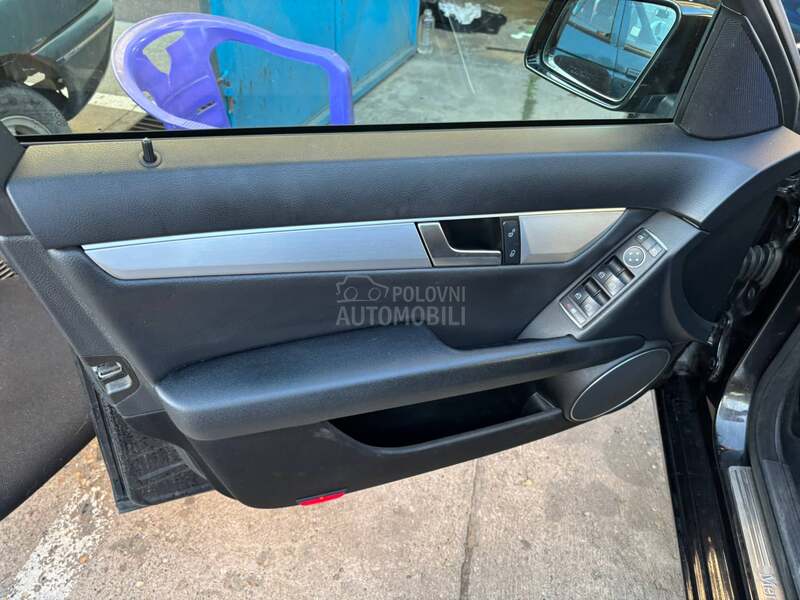 Mercedes Benz C 220 CDI AVANTGARDE