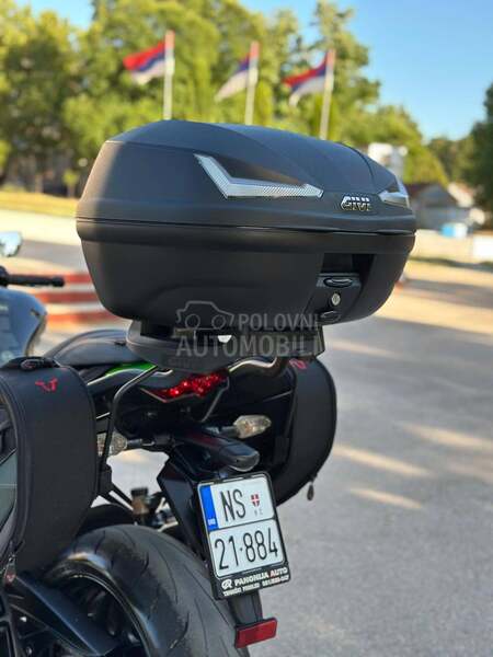 Kawasaki Z1000SX