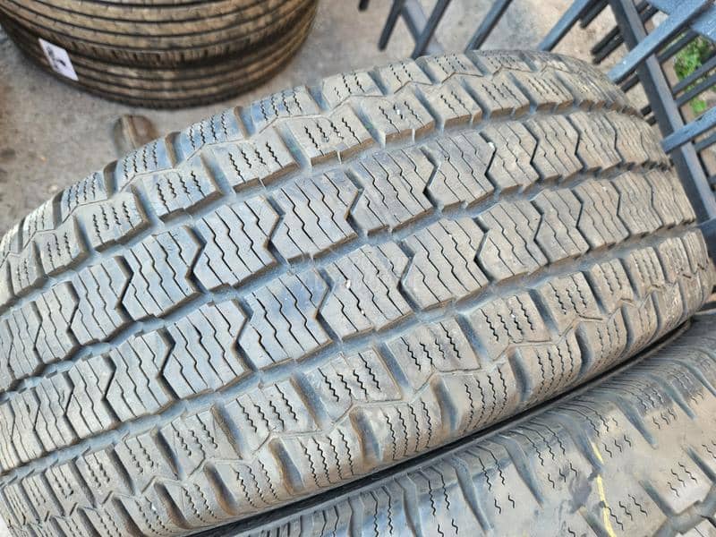 Continental 235/65 R16 Sve sezone