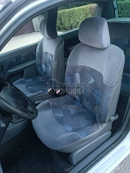 Renault Clio 1.2b  dugo  r e g