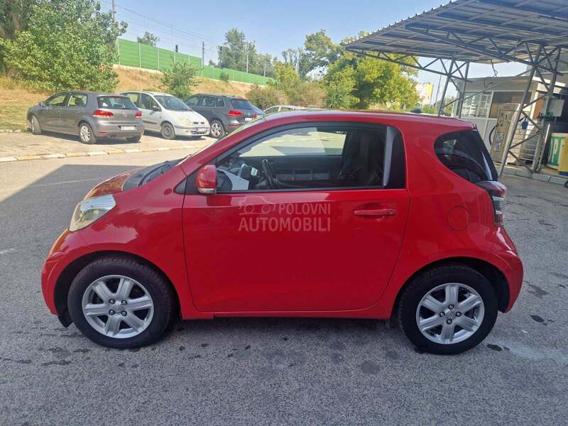 Toyota iQ 1.0 vvti