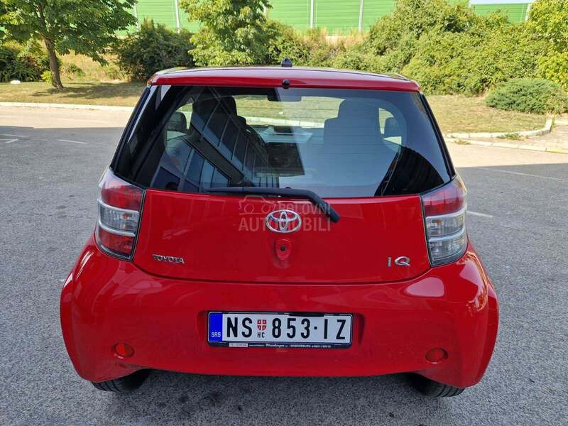 Toyota iQ 1.0 vvti