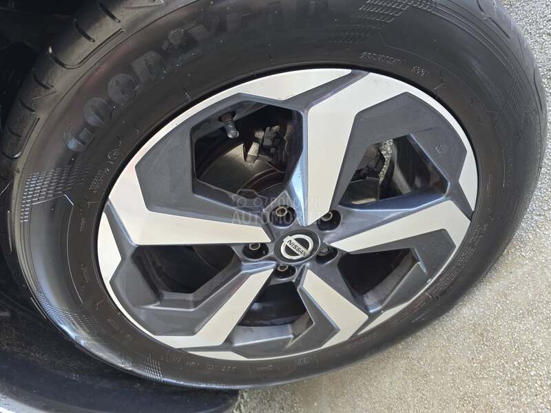 Nissan Qashqai 1.3 CVT bicolore