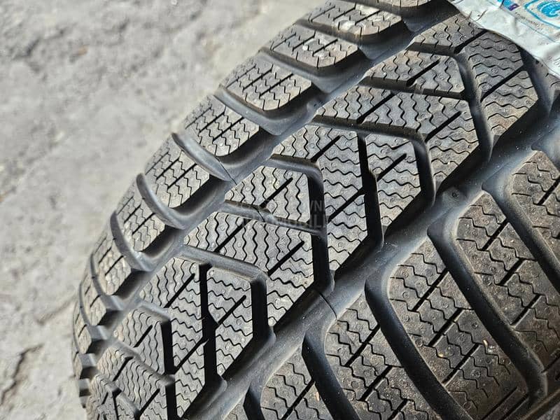 Pirelli 225/55 R16 Sve sezone