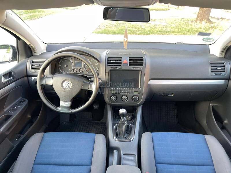 Volkswagen Golf 5 2.0TDI TOUR SPORT